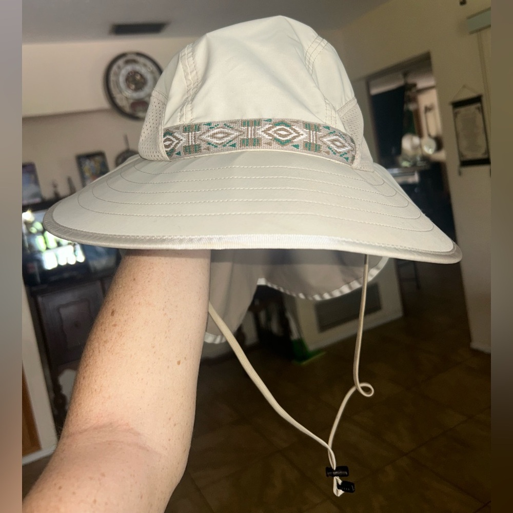 Sunday Afternoons Adventure Hat